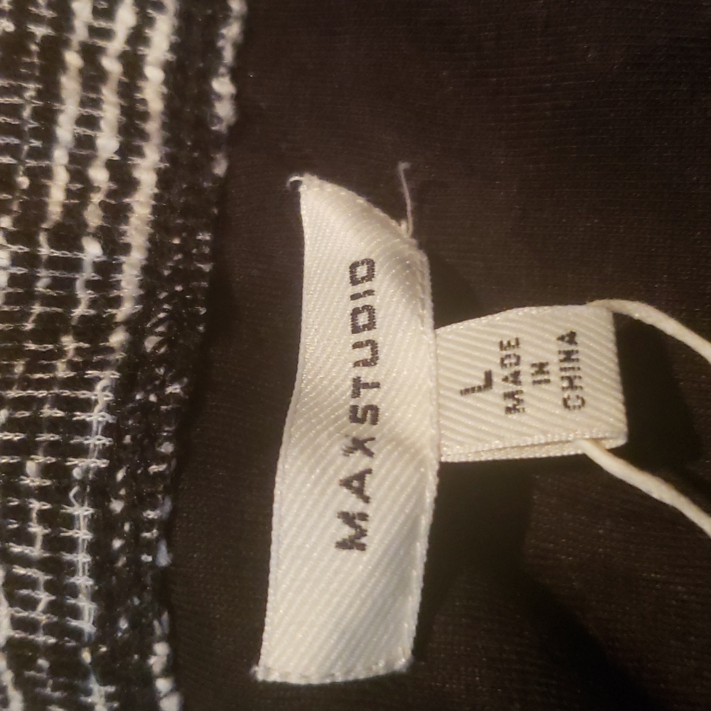 Skirt - Picture 2 of 2